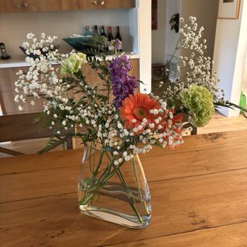 Casa De Flores - Florists Near Me - Encino, California