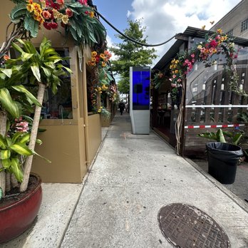 Kokomo - Outdoor seating - Caribbean Near Me - Brooklyn, New York Kokomo - Outdoor seating - Caribbean Near Me - Brooklyn, New York