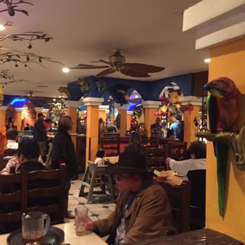 Las Fuentes - The sitting/dining area - Mexican Near Me - Reseda, California