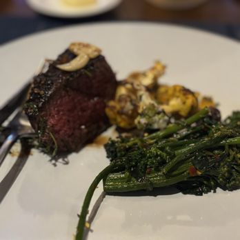 Tom Colicchio's Craftsteak - 8 oz. Filet Mignon, Japan - Steakhouses Near Me - Las Vegas, Nevada Tom Colicchio's Craftsteak - 8 oz. Filet Mignon, Japan - Steakhouses Near Me - Las Vegas, Nevada
