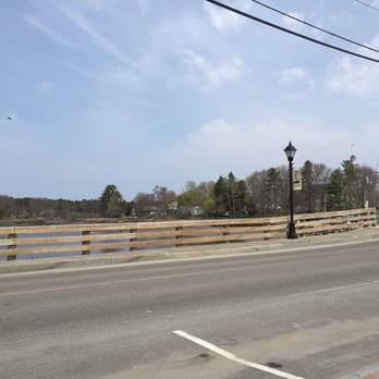 The Clam Shack - View across the street - Seafood Near Me - Kennebunk, Maine