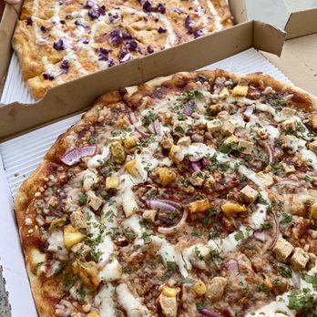 Pizza USA - Vegan BBQ Chicken Pizza and the vegan mambacita - Pizza Near Me - Bellflower, California Pizza USA - Vegan BBQ Chicken Pizza and the vegan mambacita - Pizza Near Me - Bellflower, California