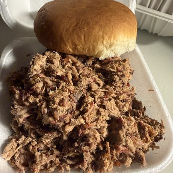 Chatt Smoke House - Barbeque Near Me - Chattanooga, Tennessee