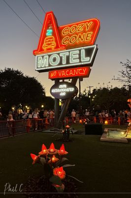 Cozy Cone Motel by null