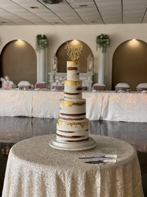 Ferrante's Lakeview by null