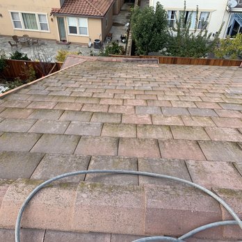 FAA Window Cleaning - Before pic showing moss on roof. - Window Washing Near Me FAA Window Cleaning - Before pic showing moss on roof. - Window Washing Near Me