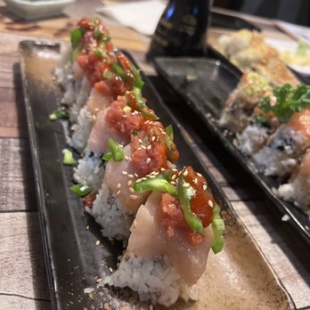 E Sushi - Thomas roll - Japanese Near Me - Whittier, California