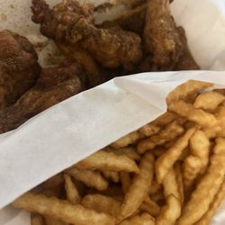 Blessin Restaurant - Jerk Chicken Rub & French Fries