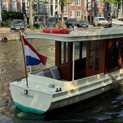 Rock That Boat: private boat tour Amsterdam