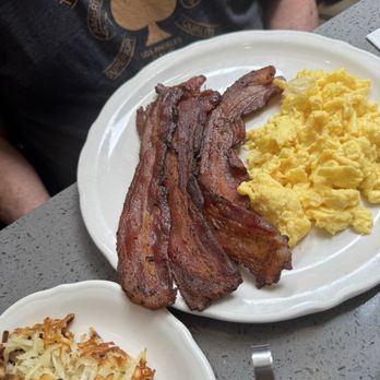 Richard Walker's Pancake House - Eggs and Bacon - Waffles Near Me - Del Mar, California Richard Walker's Pancake House - Eggs and Bacon - Waffles Near Me - Del Mar, California