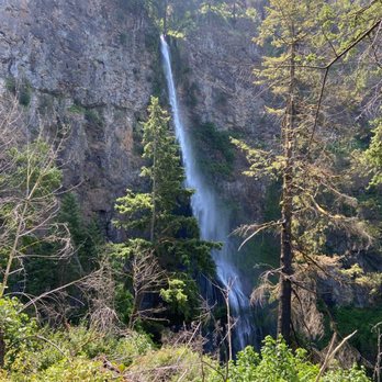 Multnomah Falls - Hiking Near Me - Bridal Veil, Oregon Multnomah Falls - Hiking Near Me - Bridal Veil, Oregon