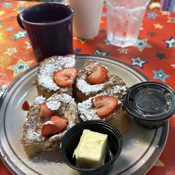 R. Thomas Deluxe Grill - French toast - Vegetarian Near Me - Atlanta, Georgia R. Thomas Deluxe Grill - French toast - Vegetarian Near Me - Atlanta, Georgia