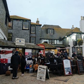 The Sloop Inn - the outdoor seating area - Bed & Breakfast Near Me - St Ives, CON The Sloop Inn - the outdoor seating area - Bed & Breakfast Near Me - St Ives, CON
