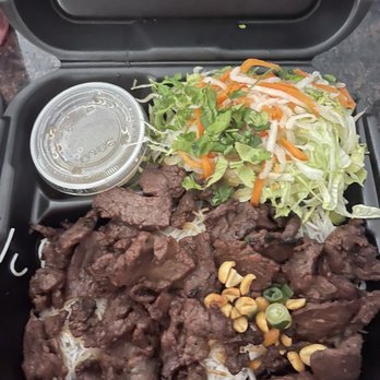 Four Sisters Grill - Peanuts buried under beef on an order clearly selected Without Peanuts and had Peanut Allergy on the order in multiple places. - Vietnamese Near Me - Arlington, Virginia Four Sisters Grill - Peanuts buried under beef on an order clearly selected Without Peanuts and had Peanut Allergy on the order in multiple places. - Vietnamese Near Me - Arlington, Virginia