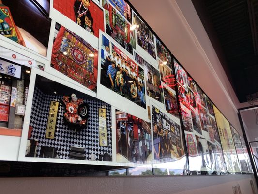 Chrisly Cafe by null