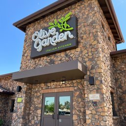 Exterior photo of Olive Garden Italian Restaurant - Phoenix, Arizona Exterior photo of Olive Garden Italian Restaurant - Phoenix, Arizona