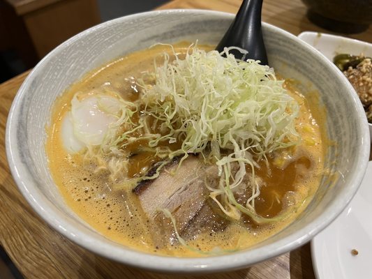 Tanoshii Ramen by null