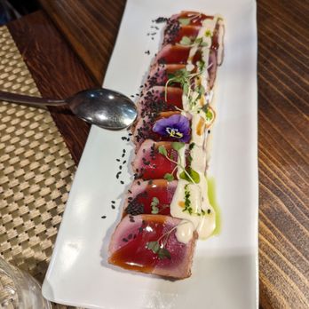 Tapeo de Cervantes - Tataki de Atun con Ajoblanco - Spanish Near Me - Malaga, Massachusetts
