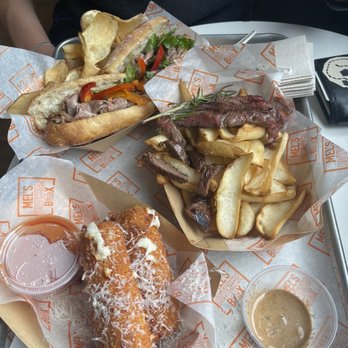 Mel's Butcher Box - BIG MOZZ, Steak Frittes, Pats Prime Rib Sandwich - Burgers Near Me - Tenafly, New Jersey