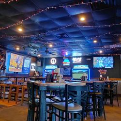 Eagle's Point Bar & Grill