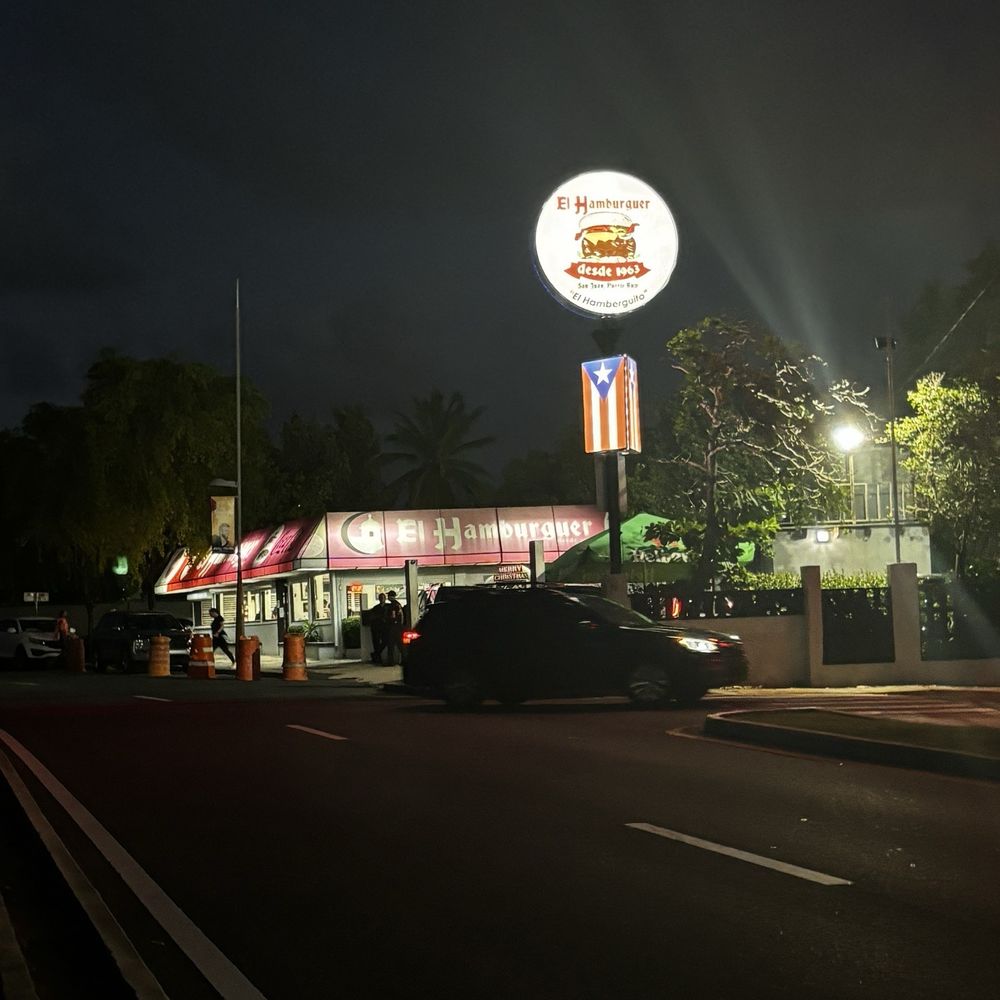 El Hamburguer - Burgers Near Me - San Juan, Puerto Rico