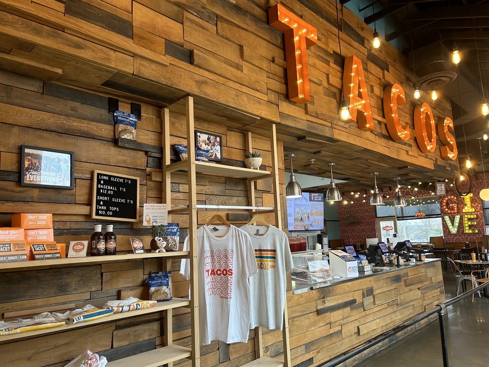 Tacos 4 Life - Photo 2