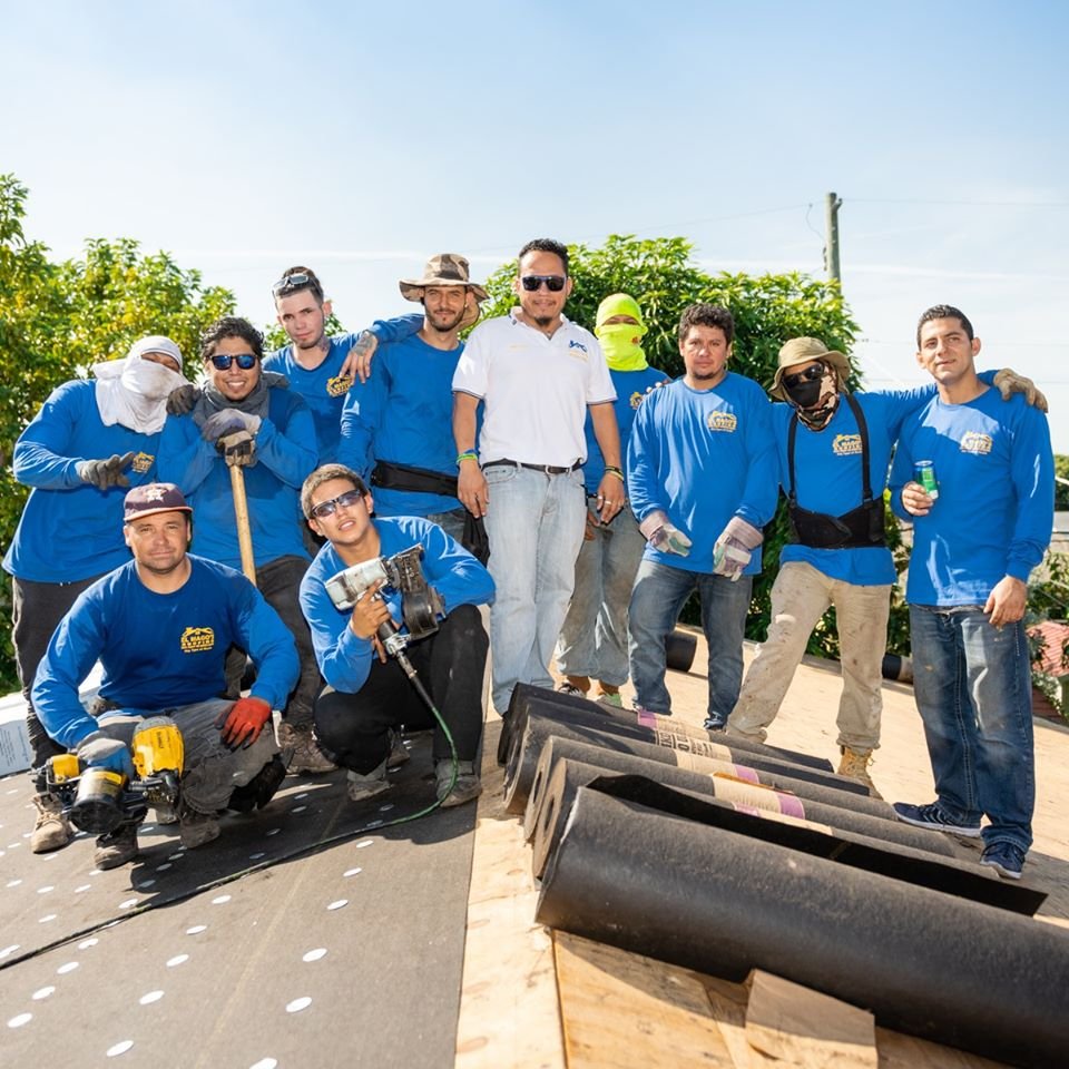 Slide of El Mago Roofing