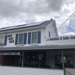 Noon Mark Diner - Front of restaurant