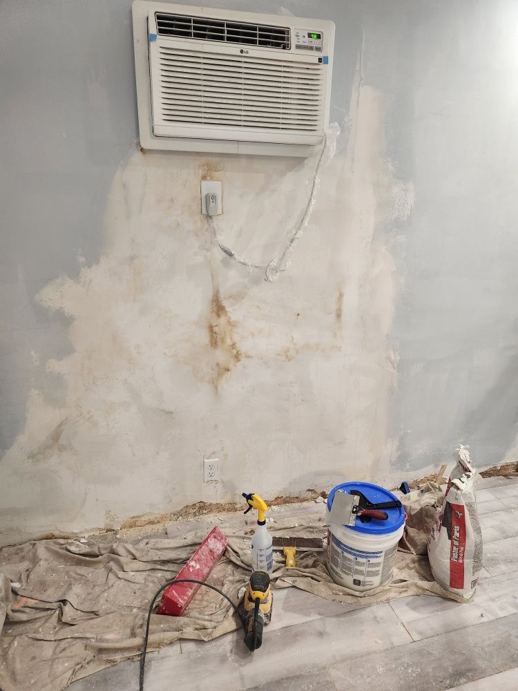 Slide of East Broward Carpentry & Handyman