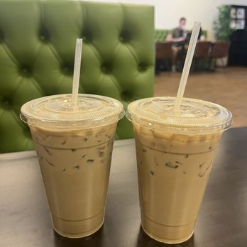 Beanchain Coffee - Blueberry latte - Coffee & Tea Near Me - Mesa, Arizona