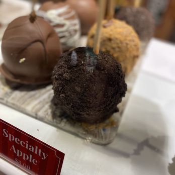 Savannah Candy Kitchen - Candy Stores Near Me - Fort Washington, Maryland