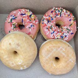 PANA Donuts Coffee & Boba Tea - Round donuts