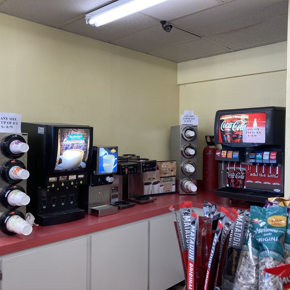 Summit Grill - Inside - Convenience Stores Near Me - Pine Mountain, Georgia Summit Grill - Inside - Convenience Stores Near Me - Pine Mountain, Georgia