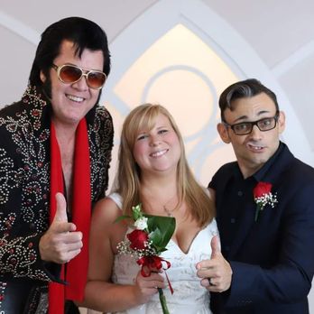 Graceland Wedding Chapel - Finger guns and lip curls. - Wedding Chapels Near Me - Las Vegas, Nevada Graceland Wedding Chapel - Finger guns and lip curls. - Wedding Chapels Near Me - Las Vegas, Nevada