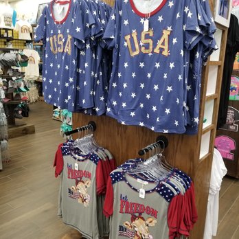 Buc-ee's - 4th of July attire - Gas Stations Near Me - Daytona Beach, Florida Buc-ee's - 4th of July attire - Gas Stations Near Me - Daytona Beach, Florida