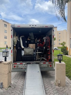 Moving Sensei 2022 - Big move, long distance, with some small commercial furniture assembly Moving Sensei 2022 - Big move, long distance, with some small commercial furniture assembly
