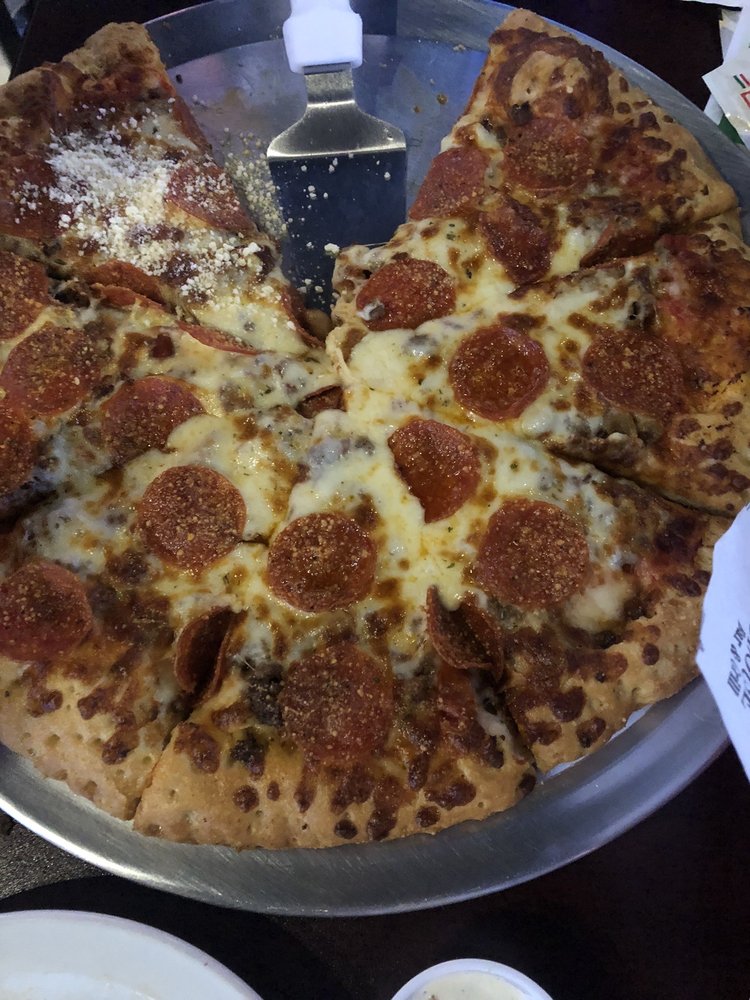 LIGHTHOUSE BAR AND GRILL 28 Reviews 2505 S 132nd St, Omaha, NE