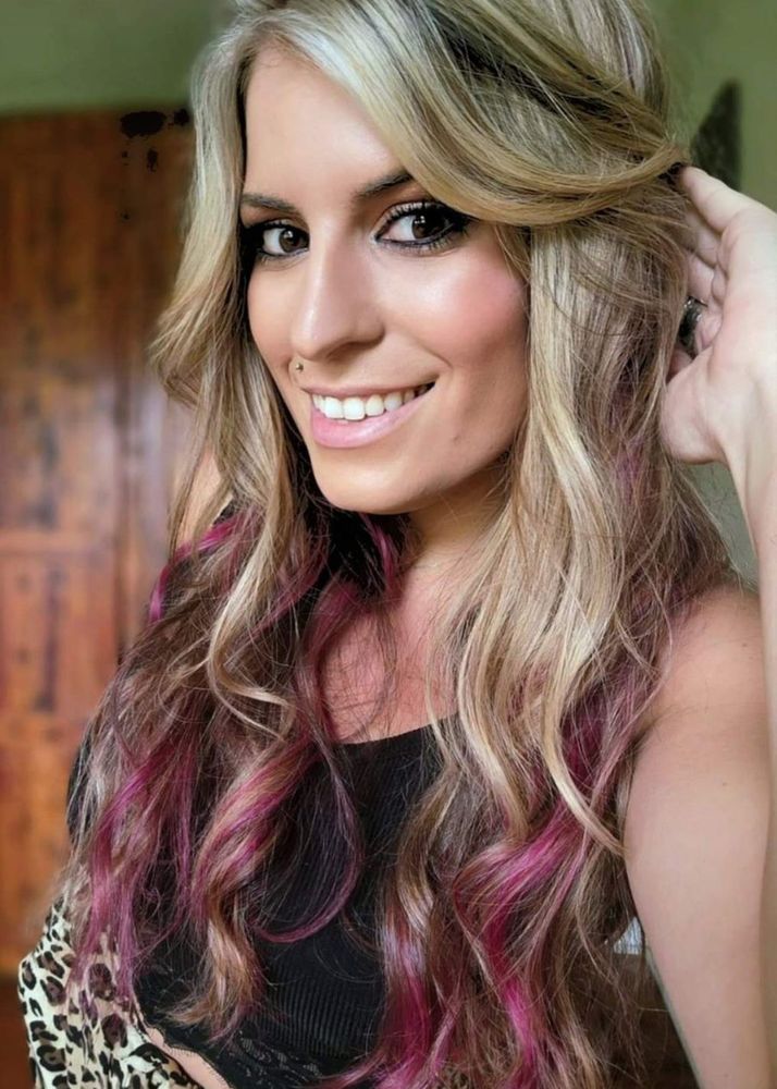 Glamour Salon By Sara Lynne Image