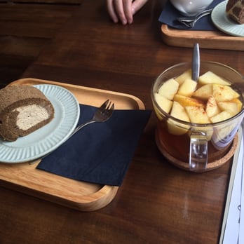 Round & Round - Apple (real) cinnamon tea; espresso roll - Desserts Near Me - Rotterdam, ZH Round & Round - Apple (real) cinnamon tea; espresso roll - Desserts Near Me - Rotterdam, ZH