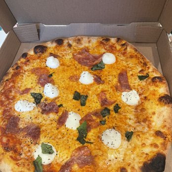 Luccas Pizza - Little Italy Pizza - Pizza Near Me - Sacramento, California Luccas Pizza - Little Italy Pizza - Pizza Near Me - Sacramento, California