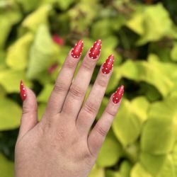 Luxe Nails And Spa - 10% off full set Monday and Tuesday