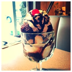 Golden West Dining - Brownie Sundae
