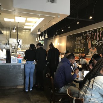 Gochas Breakfast Bar | Cascade - Kitchen area and  open floor plan - Wine Bars Near Me - Atlanta, Georgia