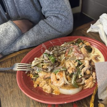 Los Primos Mexican Restaurant - Fajitas Jalisco Special - Mexican Near Me - Belleville, Kansas Los Primos Mexican Restaurant - Fajitas Jalisco Special - Mexican Near Me - Belleville, Kansas
