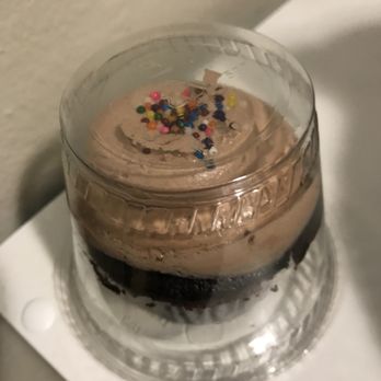 Gigi's Cafe - Homemade chocolate cupcakes - Breakfast & Brunch Near Me - Burlingame, California