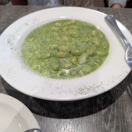 Gnocchi in Pesto/Alfredo sauce Gnocchi in Pesto/Alfredo sauce