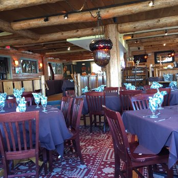 Lakehouse Grille - Dining room - American Near Me - Meredith, New Hampshire Lakehouse Grille - Dining room - American Near Me - Meredith, New Hampshire