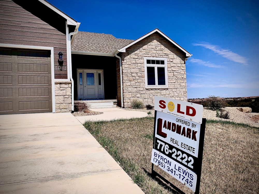 LIDIA NAGYLANDMARK REAL ESTATE 3019 Anderson Ave, Manhattan, Kansas