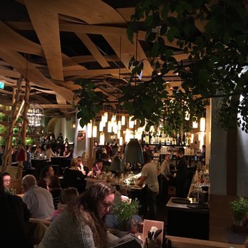 Peter Pane - Great atmosphere and cue to the bar. - Burgers Near Me - Berlin, BE Peter Pane - Great atmosphere and cue to the bar. - Burgers Near Me - Berlin, BE