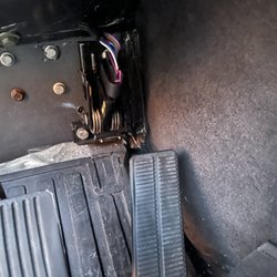 Orange Coast Mobile Mechanic - Replaced the accelerator pedal on a custom Defender with a LS3 swap!
